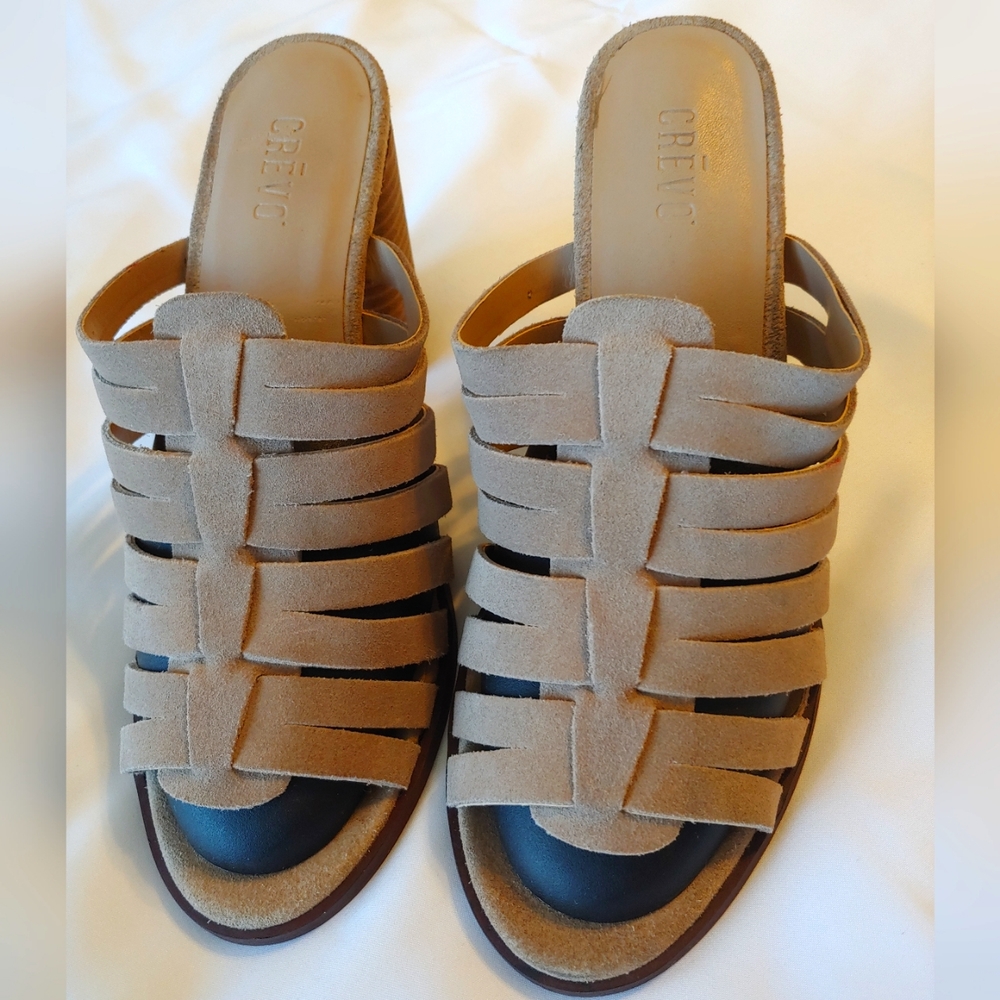 Crevo Hazelle Stacked Heel Strappy Tan Suede Sandal, Size 7